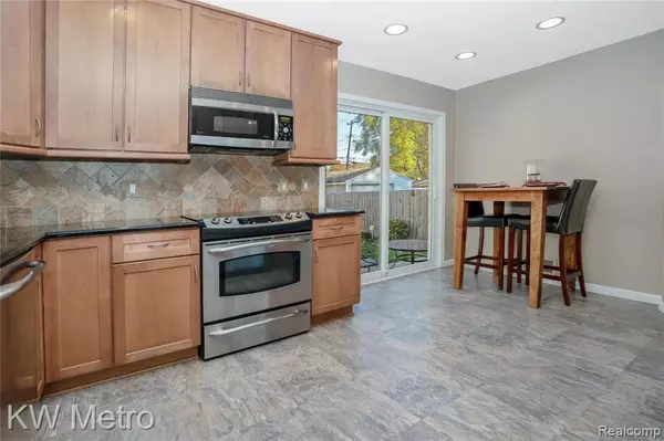 Clawson, MI,254 HIGHLAND Avenue