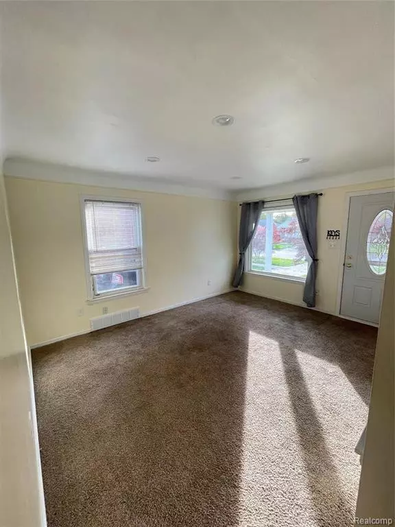 Dearborn, MI 48124,3813 ROOSEVELT Street