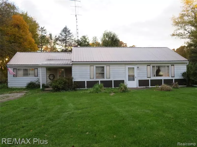 9417 N STATE Road, Otisville, MI 48463