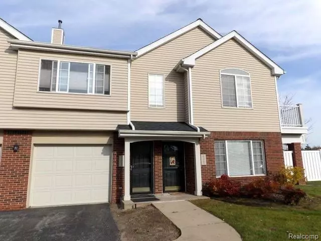 22069 FAIRLANE BLVD, Woodhaven, MI 48183