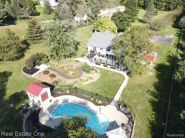 New Hudson, MI 48165,27455 S HILL Road