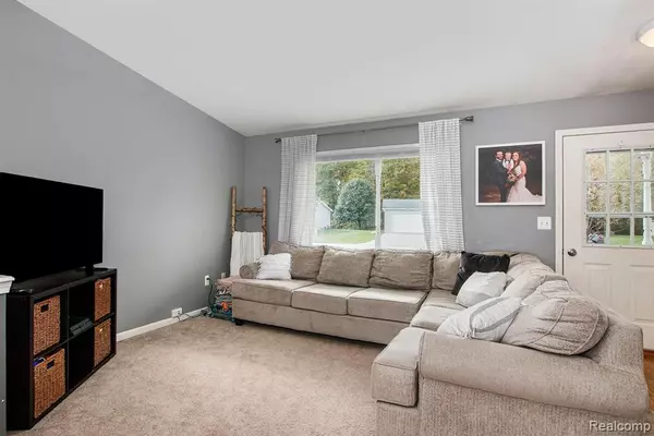 Port Huron, MI 48060,1230 QUAIN Lane