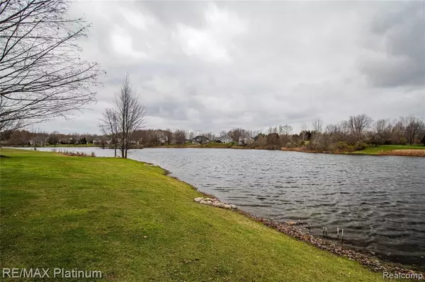 Fenton, MI 48430,12088 BOLDREY Drive