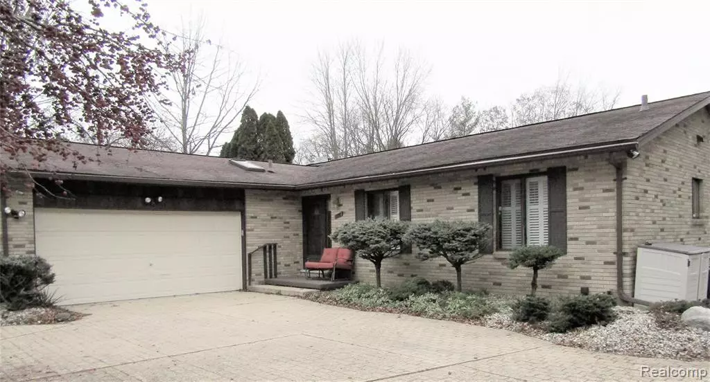 31201 OLMSTEAD Road, Rockwood, MI