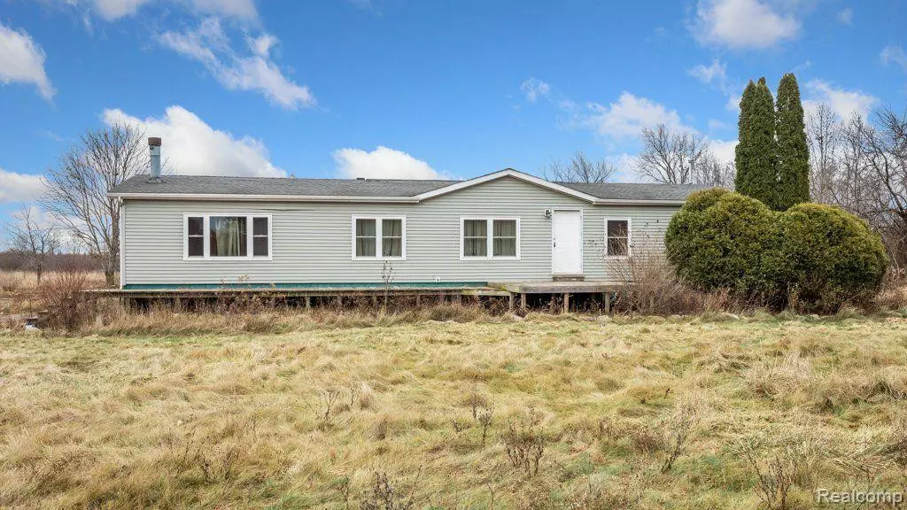 5776 BROWN CITY Road, Brown, MI 48416