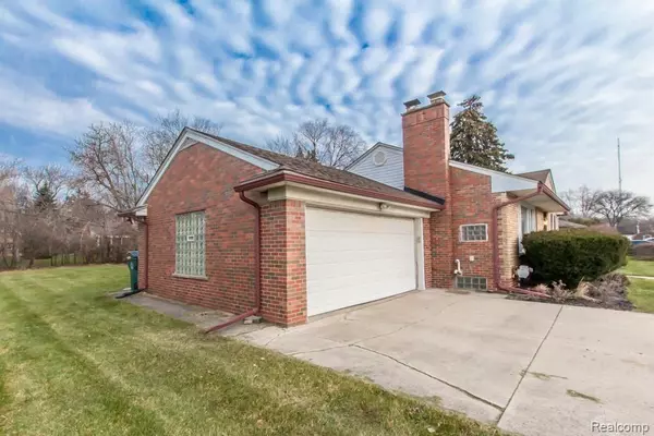 Lathrup Village, MI 48076,17620 Margate Avenue