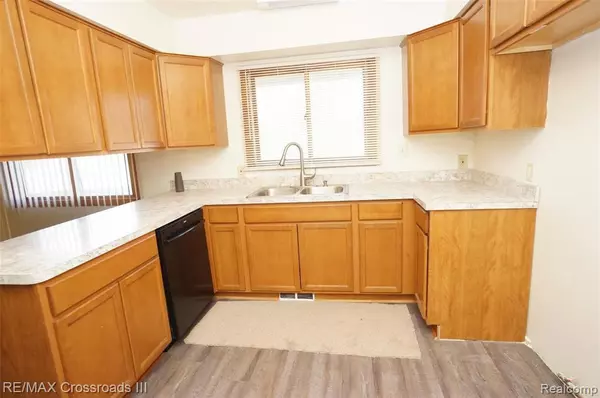 Willis, MI 48191,9000 OAKVILLE WALTZ Road