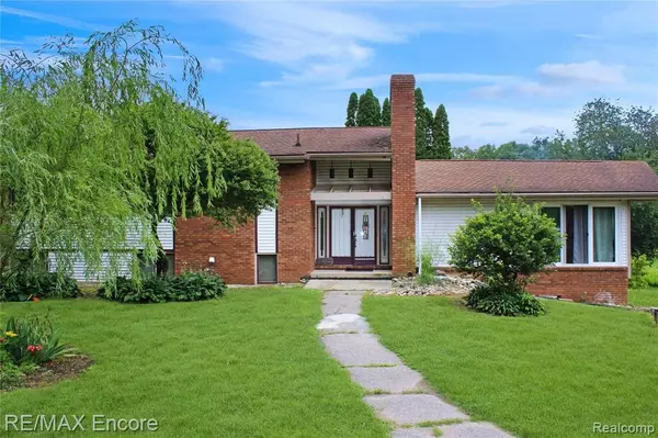 Davisburg, MI 48350,9750 MELISSA Lane