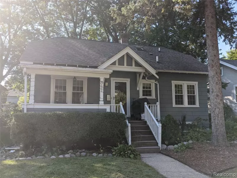 811 HILLDALE Drive, Royal Oak, MI 48067