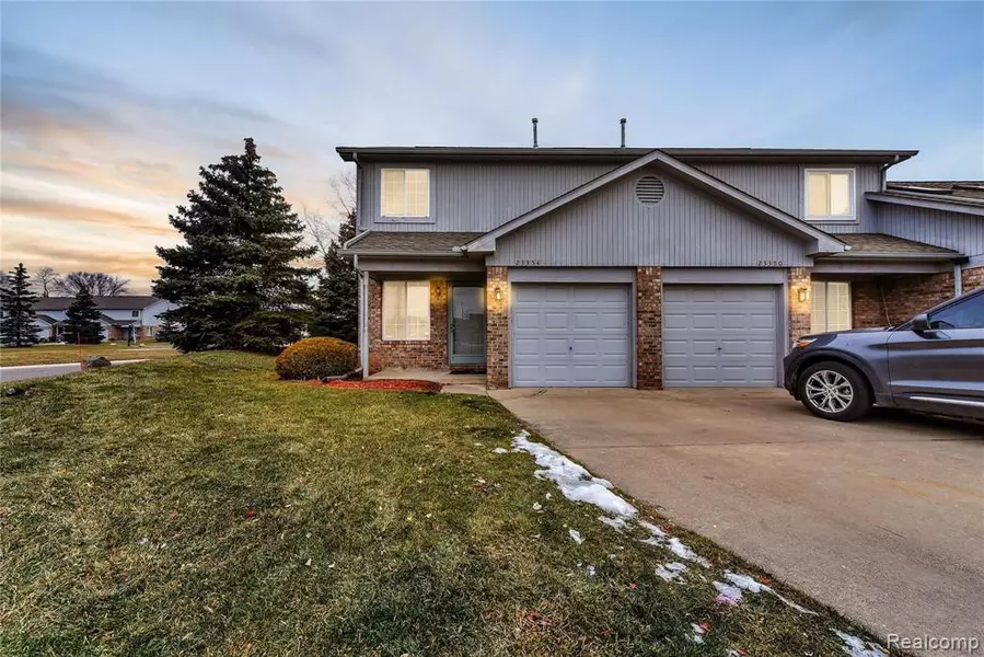 23354 STOFLET LANE, Trenton, MI 48183