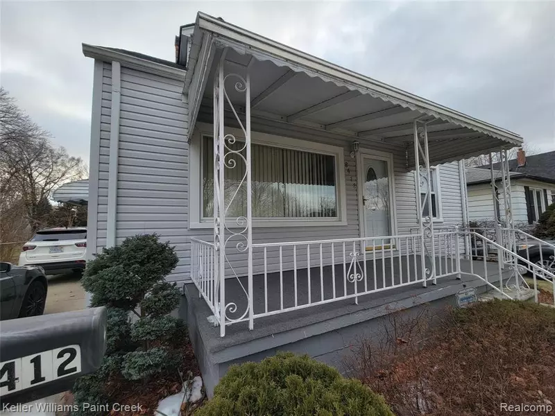 8412 DALE, Center Line, MI 48015