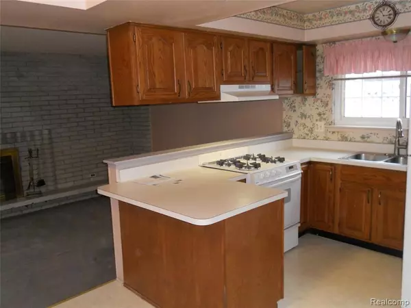 Taylor, MI 48180,25627 RUSTY Street