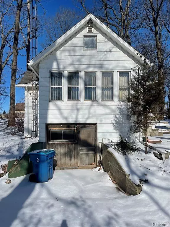 Linden, MI 48451,13092 Mohawk Drive