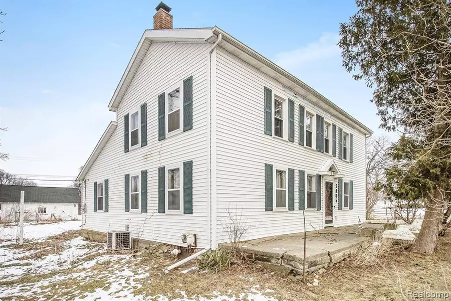 2865 E DAVISBURG Road, Davisburg, MI 48350