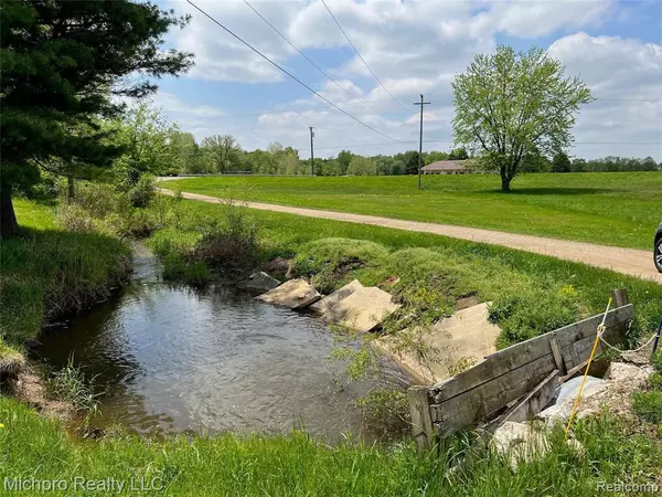 Lapeer, MI 48446,2332 N LAPEER Road