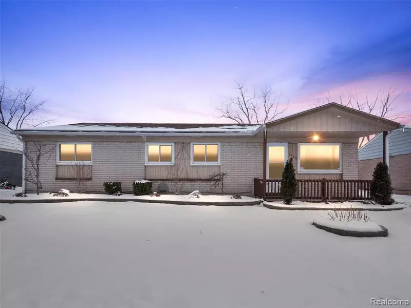 15411 KERSTYN Street, Taylor, MI 48180