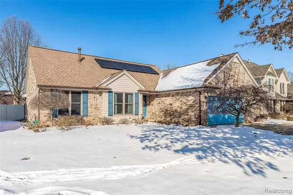 Woodhaven, MI 48183,22060 OAKWOOD Street