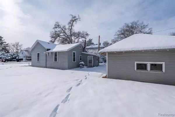 Dundee, MI 48131,101 E MONROE Street