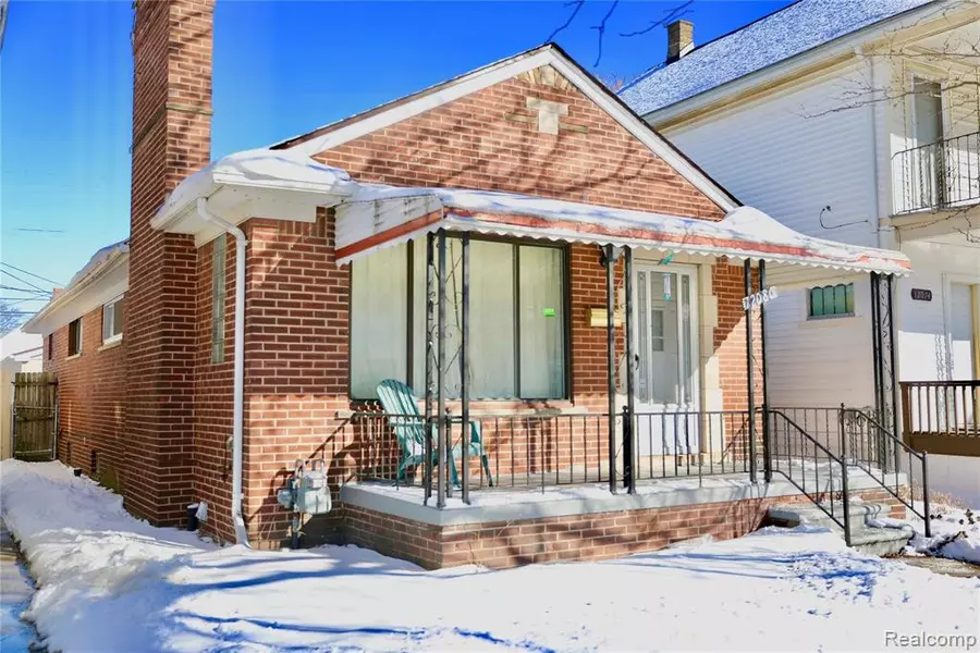 12080 GALLAGHER Street, Hamtramck, MI 48212