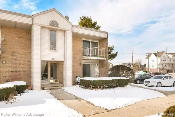 Keego Harbor, MI 48320,1611 CASS LAKE Road