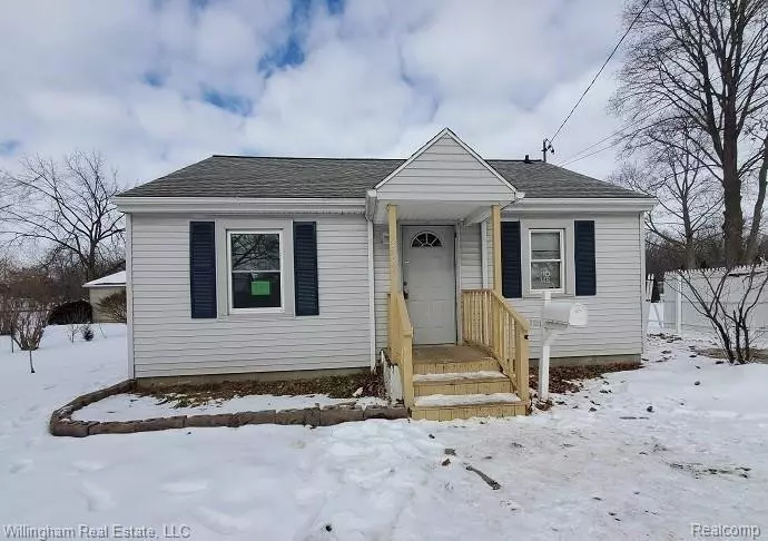 825 E EXCHANGE Street, Owosso, MI 48867