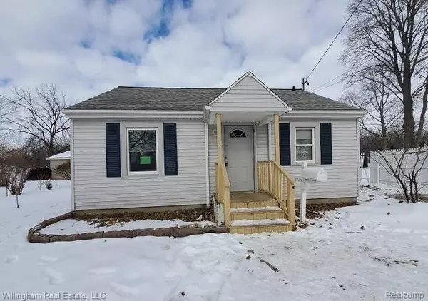 825 E EXCHANGE Street, Owosso, MI 48867