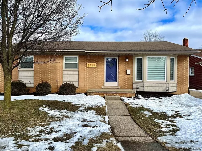 2766 CANTERBURY Street, Trenton, MI 48183