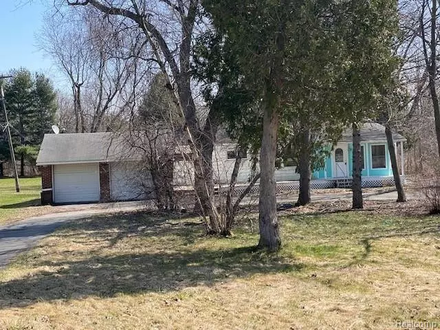 600 ROCHESTER Road, Leonard, MI 48367