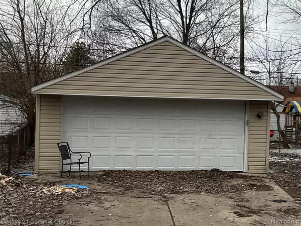 Taylor, MI 48180,6114 MARVIN Street