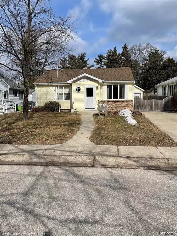 Port Huron, MI 48060,903 LaSalle Boulevard