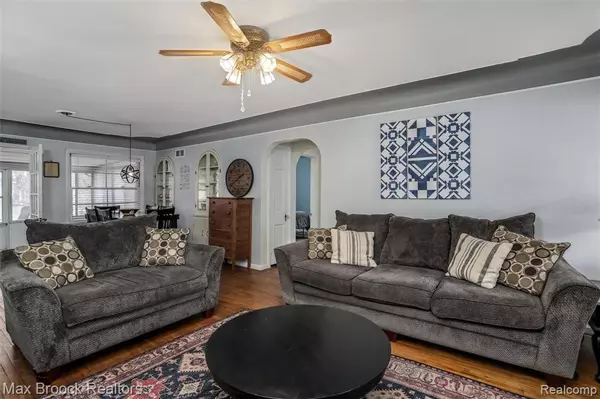 Madison Heights, MI 48071,28067 HAMPDEN Street