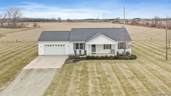 Almont, MI 48003,8375 Hollow Corners Road