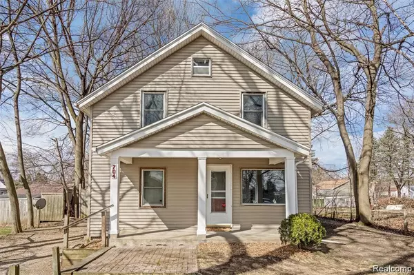 704 WAYNE Street, Jackson, MI 49202