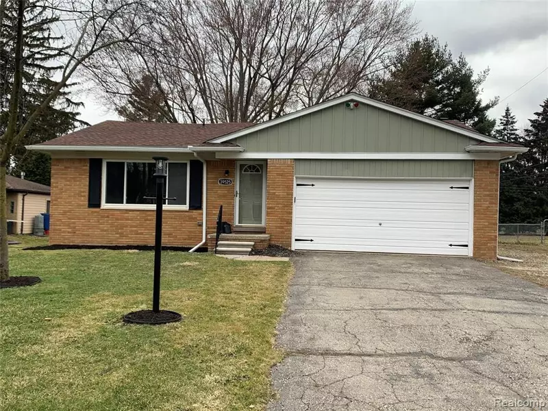 39525 Lanse Creuse Street, Harrison Township, MI