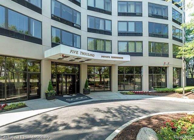 Southfield, MI 48075,5000 TOWN CTR