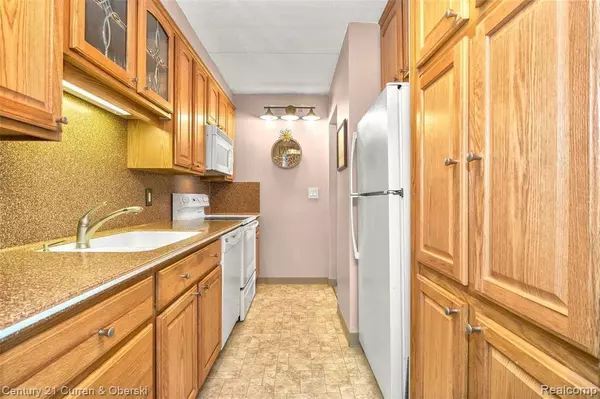 Dearborn, MI 48124,21800 MORLEY Avenue