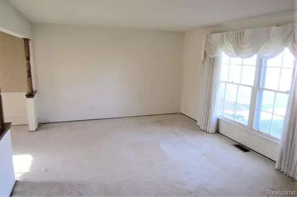 Beverly Hills, MI 48025,31404 Sunset Drive