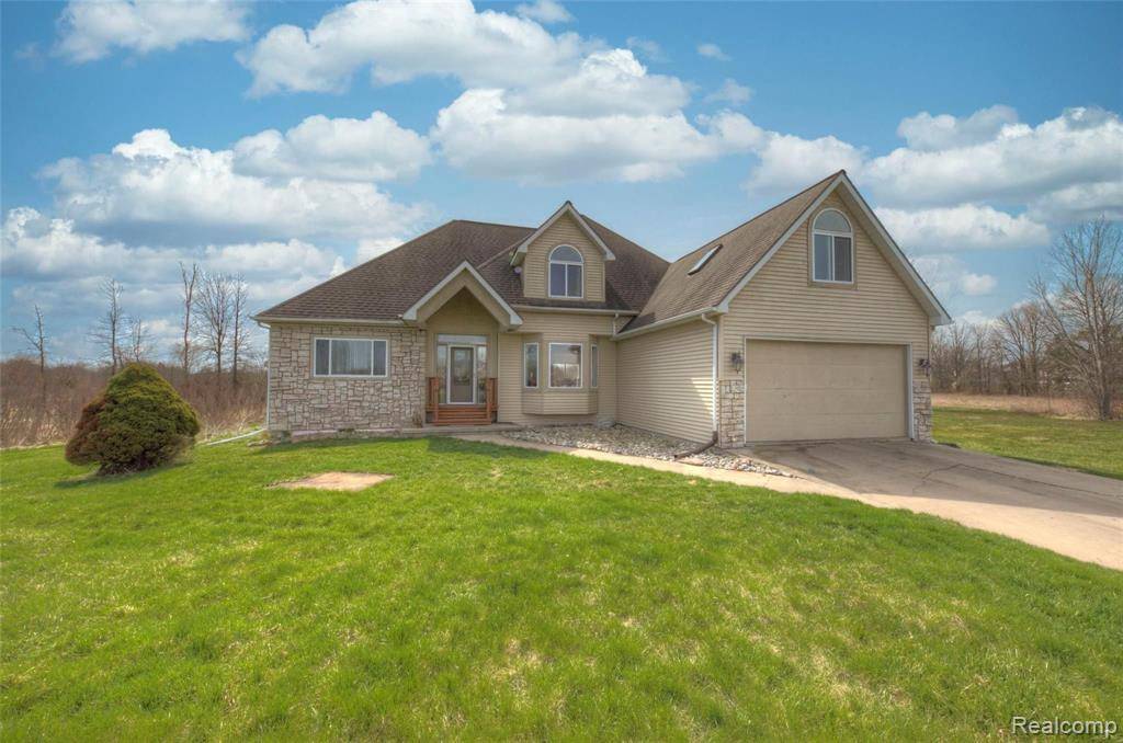 7507 W Carpenter Road, Flushing, MI 48433