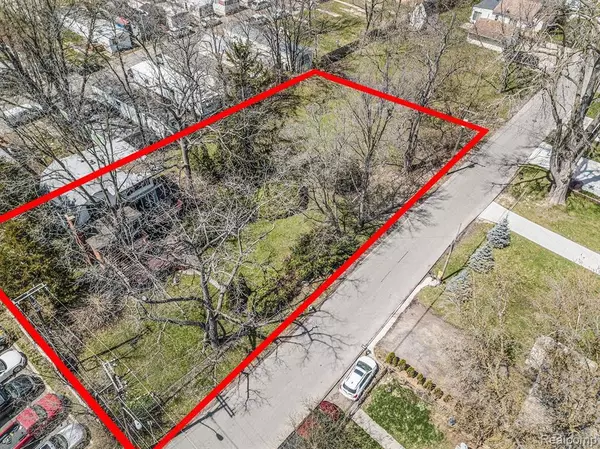 Keego Harbor, MI 48320,2276 WILLOW BEACH Street