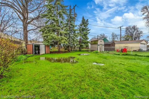 Madison Heights, MI 48071,27874 Brettonwoods