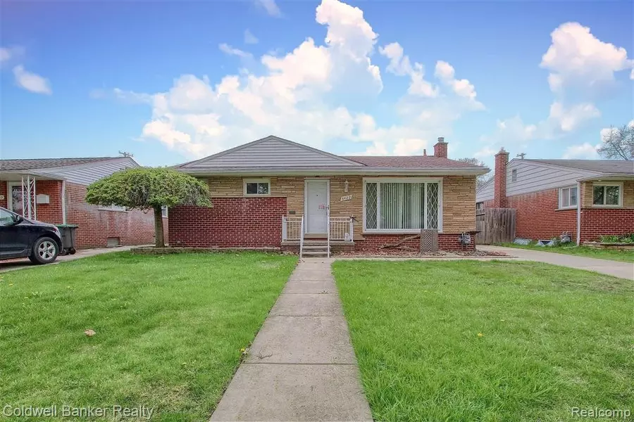 8422 Monroe Boulevard, Taylor, MI 48180