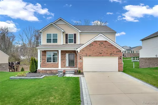 New Hudson, MI 48165,30073 BRAEBURN