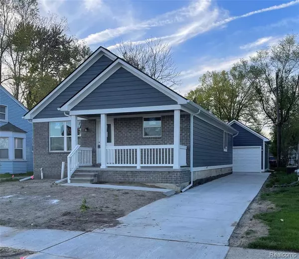 96 W GUTHRIE Avenue, Madison Heights, MI 48071