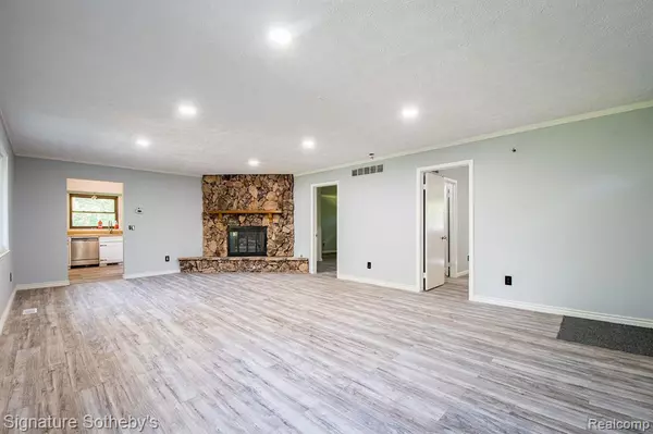 White Lake, MI 48383,1820 RIDGE Road