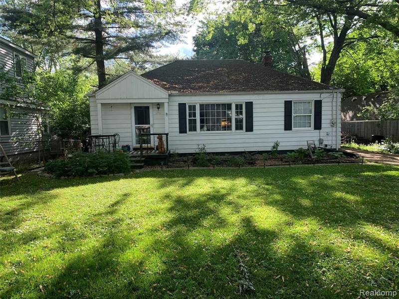 2961 SUNSHINE, Waterford, MI 48329