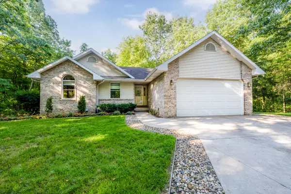 3652 Sawyer Road, Sawyer, MI 49125