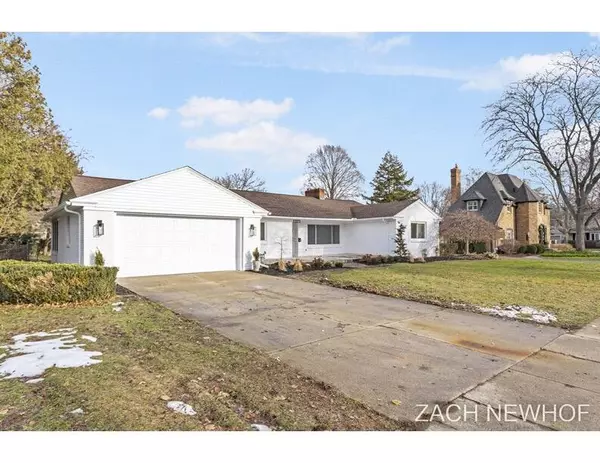 141 E 26th Street, Holland, MI 49423