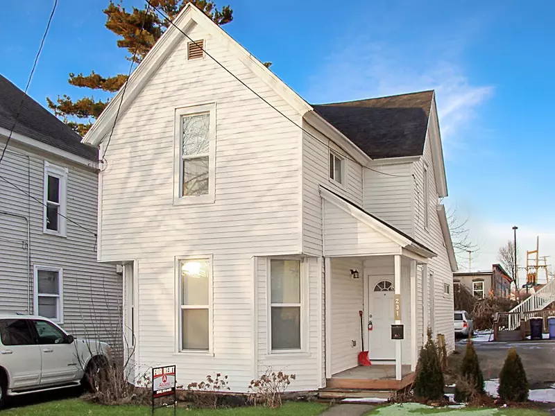 231 Straight SW Avenue, Grand Rapids, MI 49504