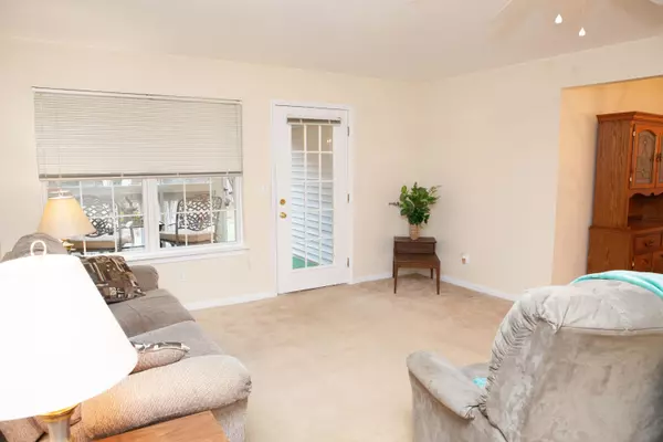 Marshall, MI 49068,325 Boyer Court