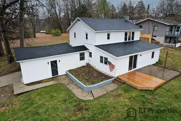 9349 Lost Trail Drive, Delton, MI 49046